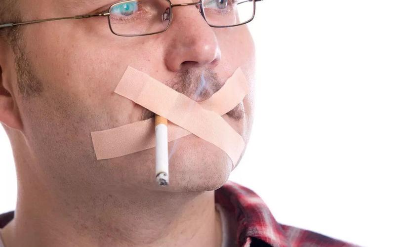 戒烟两个月后为什么口臭,为什么戒烟两个月嘴巴还发苦